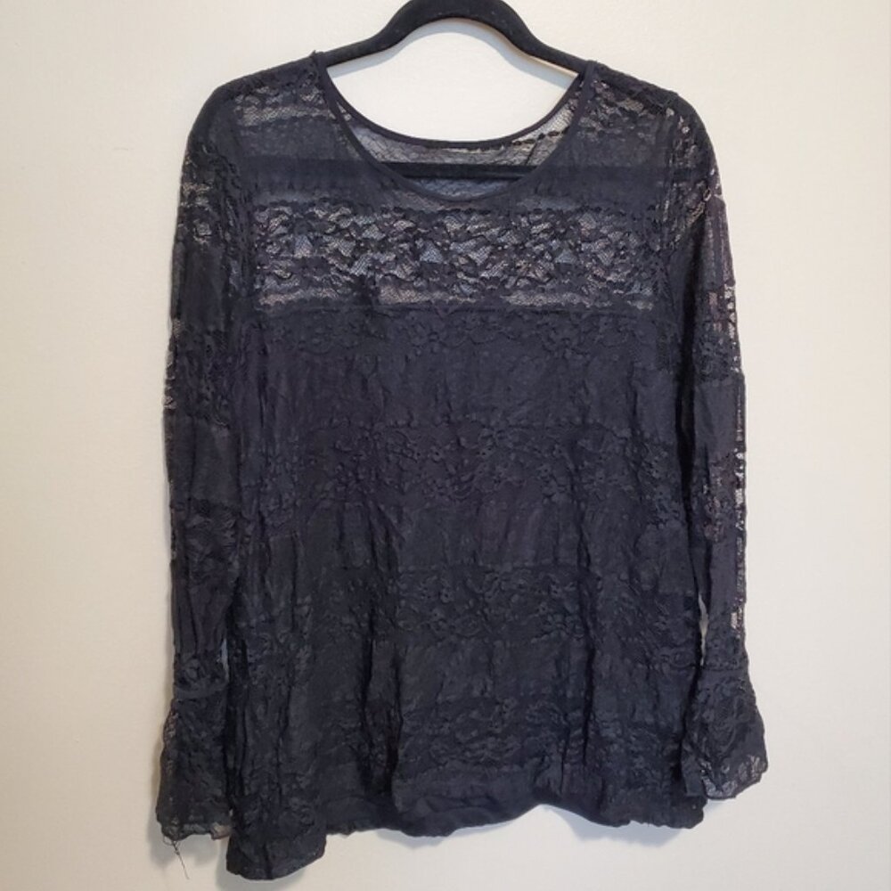 ✨️2/$20 Long Sleeve Lace Blouse